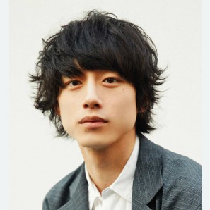 坂口健太郎