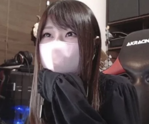 昏昏アリアの顔